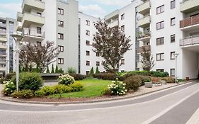 Wola Modern Apartment By Bookinghost